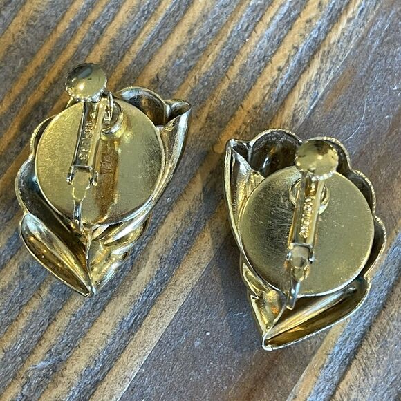 Vintage 1980s NAPIER Earrings Gold Plate Shell Couture Classic Scalloped Design - Picture 5 of 8